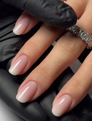 Pretty Little Baby – Press On Nails Bloome