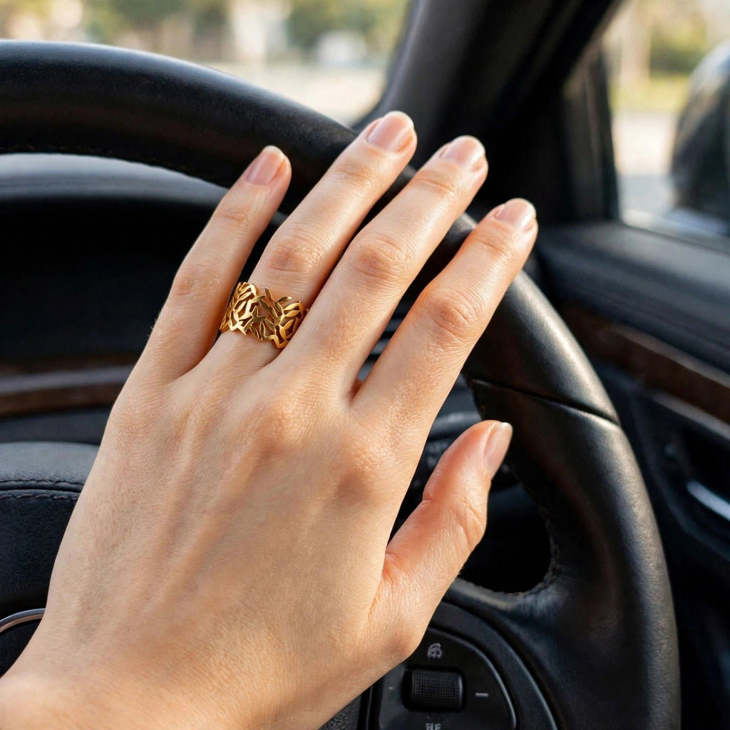 Leaf Adjustable Gold Ring – Timeless Elegance with Lasting Shine Bloome