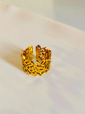 Leaf Adjustable Ring – Timeless Elegance with Lasting Shine Bloome