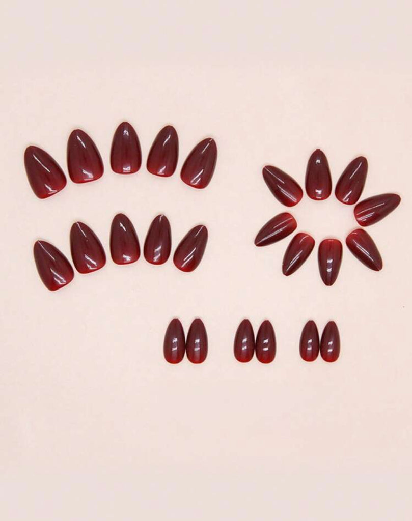 Gothic valentine Nails