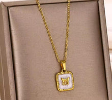 Load image into Gallery viewer, Butterfly necklace gold plated