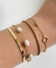 Load image into Gallery viewer, Pearl adjustable bracelet Bloome