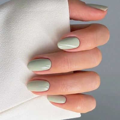Matcha Press on nails Bloome