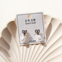 Load image into Gallery viewer, Pearl Heart