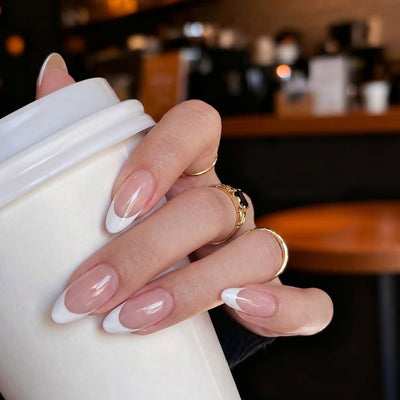 Neutral press on nail Bloome