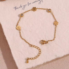 Load image into Gallery viewer, Flower stone bracelet