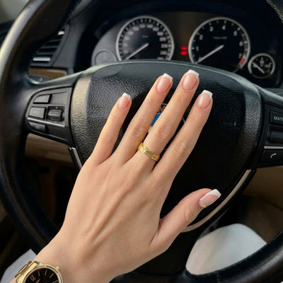 Snow white Artificial Nails Bloome