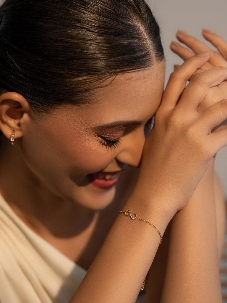Elegant Infinity Crystal Bracelet – Gold Stainless Steel Bracelet Bloome