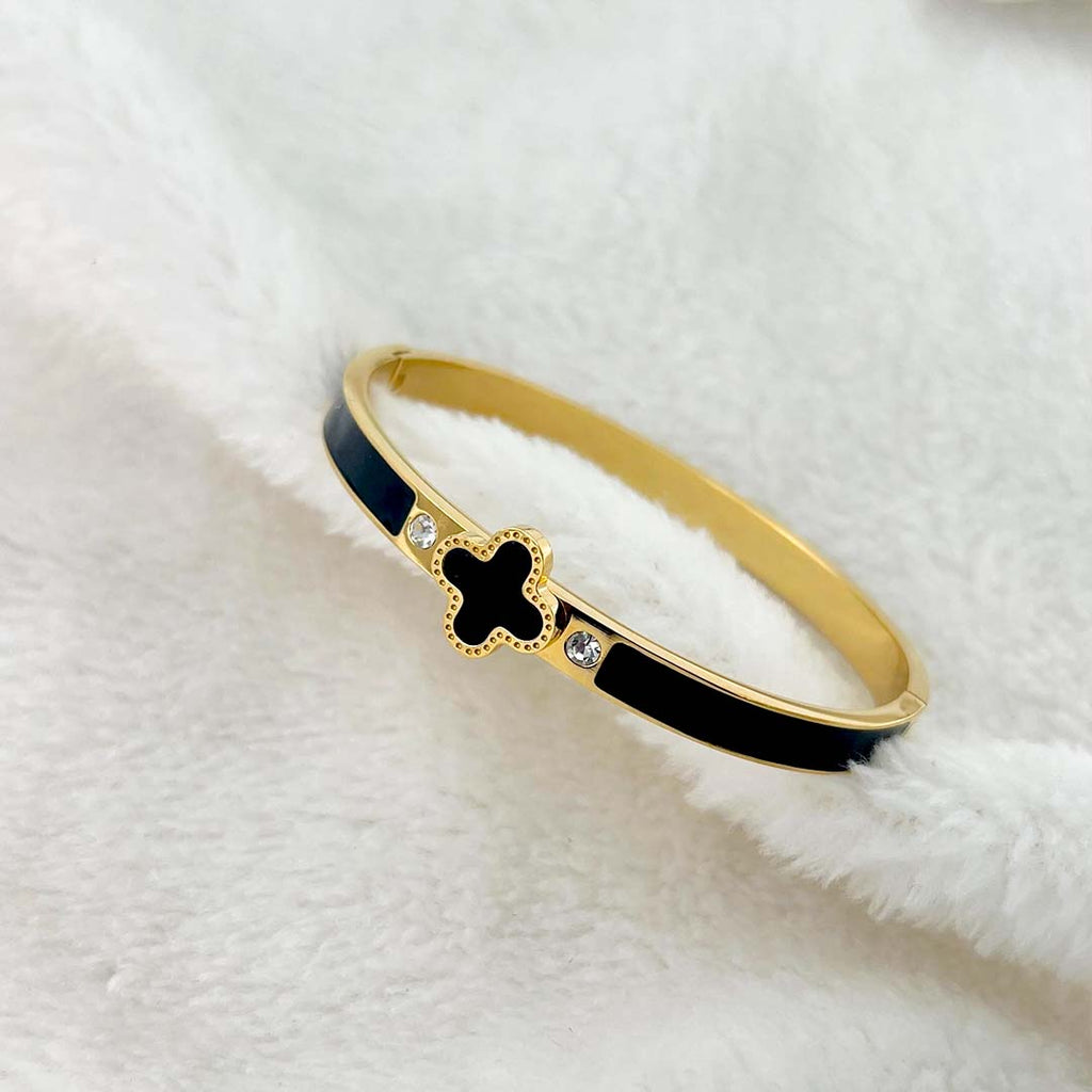 Stainless Steel Clover Stones Handcuff