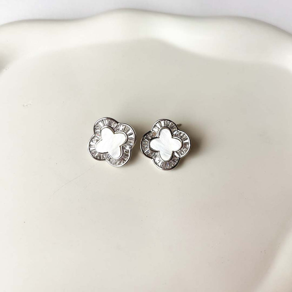 Clover Zarqoon Earrings
